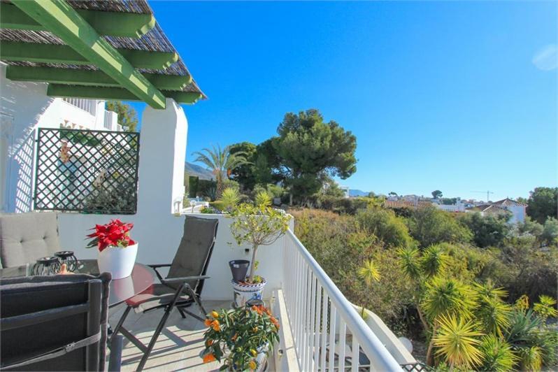 Amazing 3 Bedroom Townhouse In Nerja Exterior photo